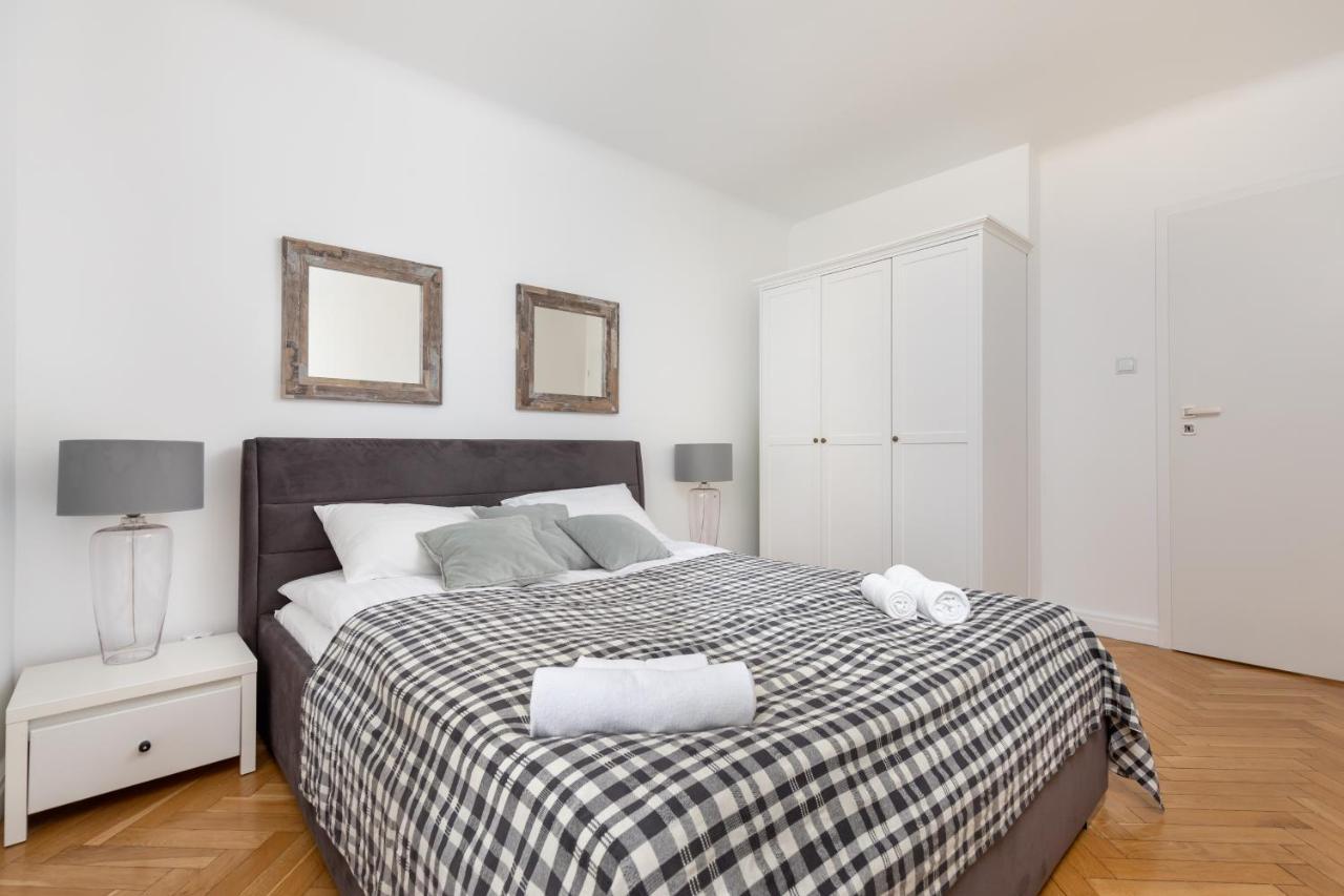 Stylowy Apartament W Warszawie Przy Wisle Varsavia Esterno foto